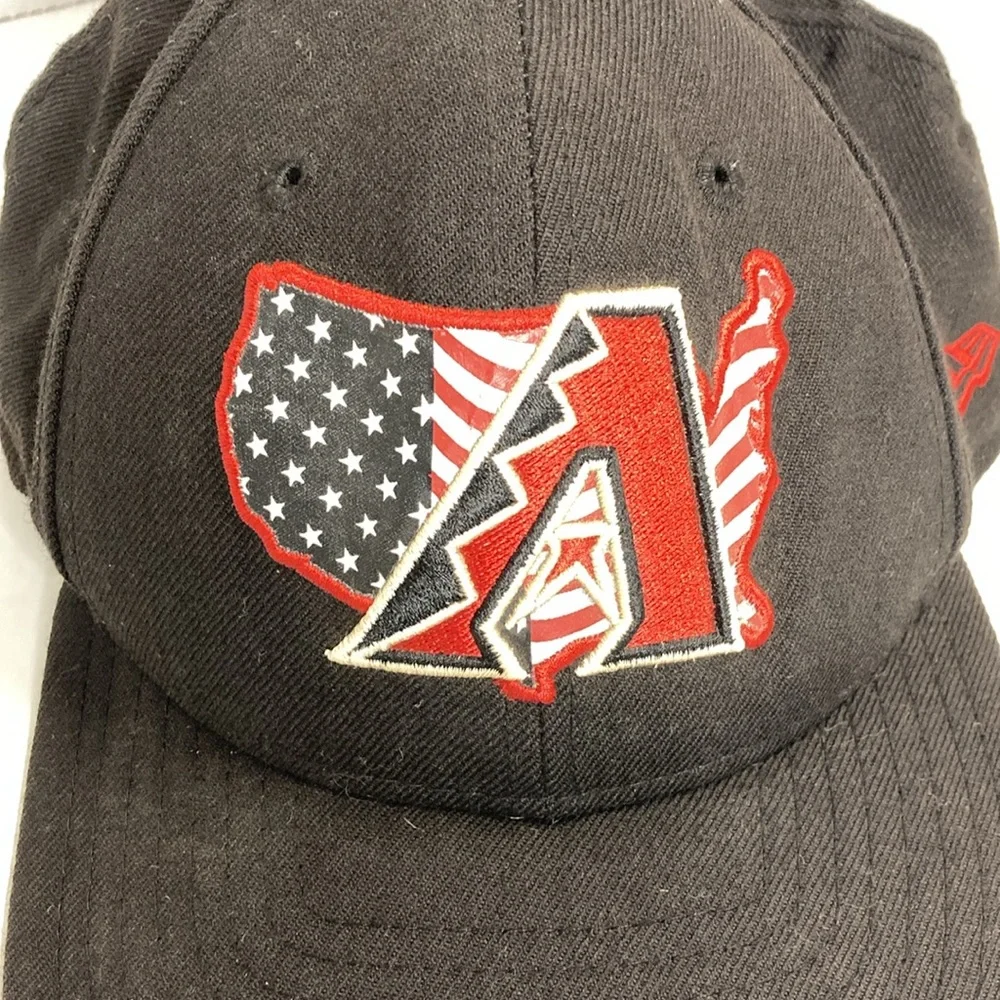 Arizona Diamondbacks New Era Snapback Truckers Cap Wool Unique Logo Black OSFM